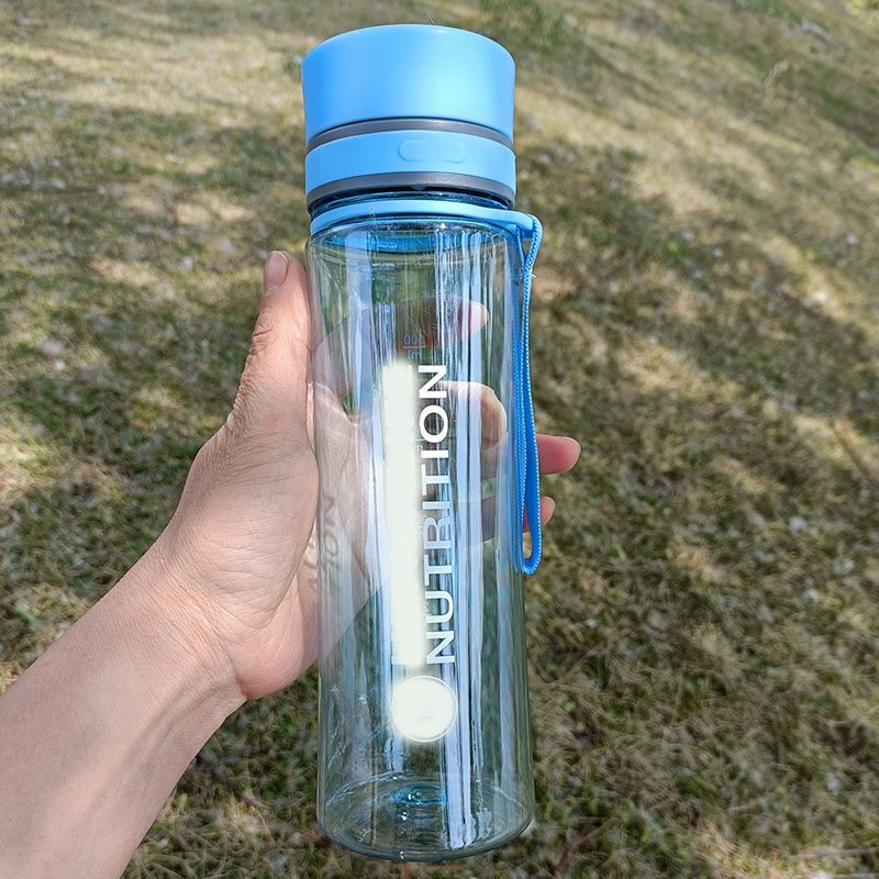 Garrafa de água para caminhada - Nutrition For Fitness And Sports avaliação e preço